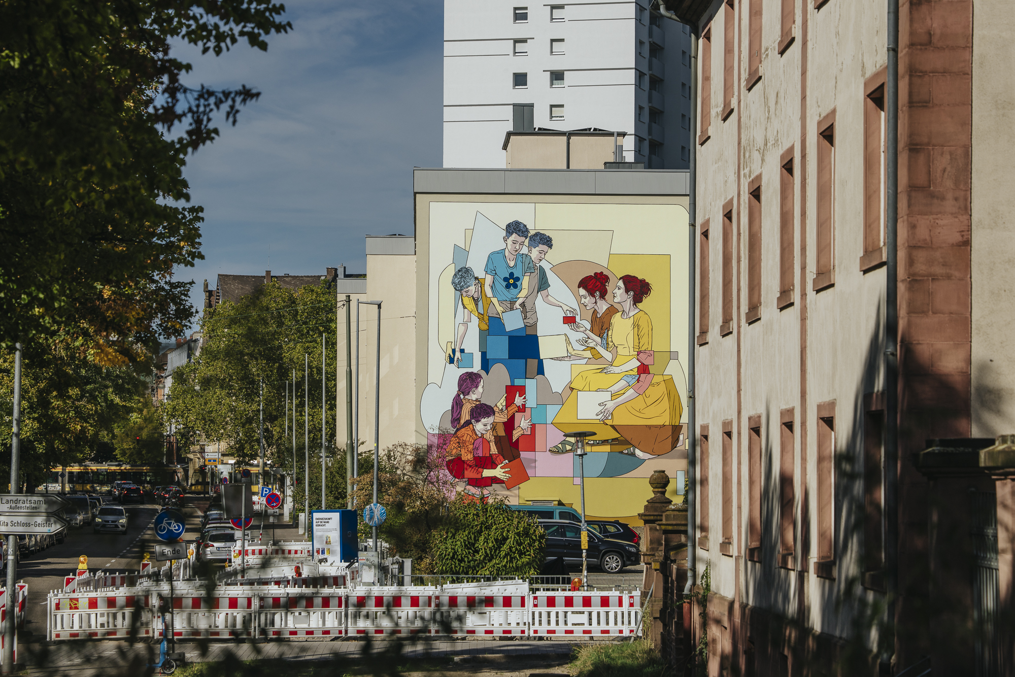 Kunstfassade an der Wolfartsweierer Straße